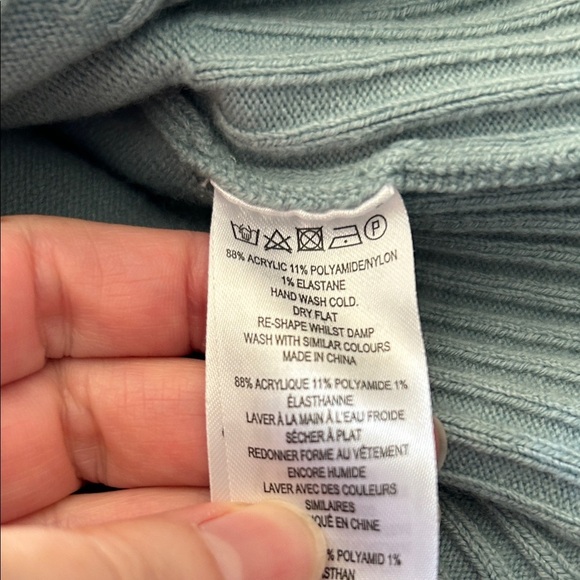 French Connection Mock Turtleneck Sweater size S - Picture 6 of 6